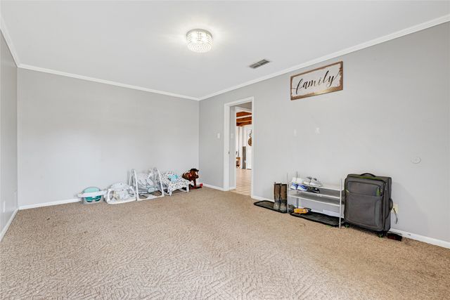 810 S Avenue O, Clifton, TX 76634