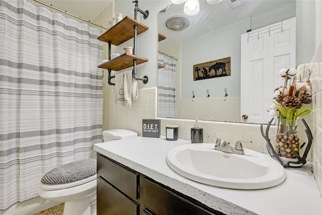 810 S Avenue O, Clifton, TX 76634