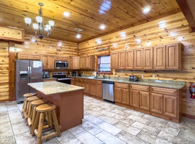 2316 Boulder Way, Sevierville, TN 37862