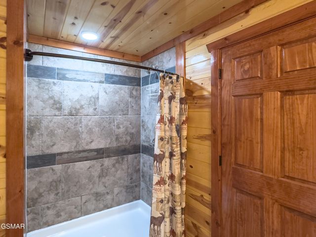 2316 Boulder Way, Sevierville, TN 37862