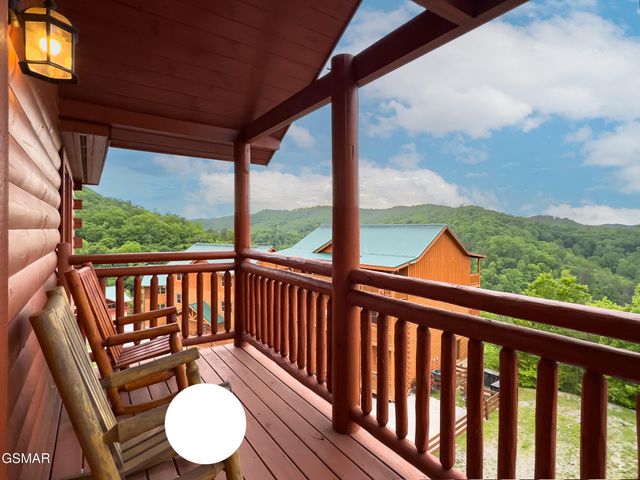 2316 Boulder Way, Sevierville, TN 37862