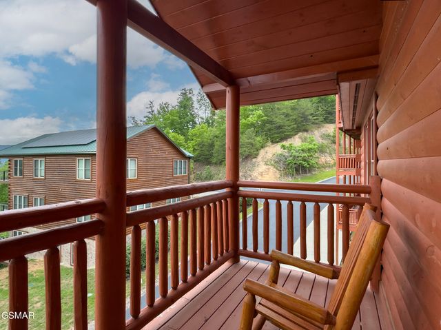 2316 Boulder Way, Sevierville, TN 37862