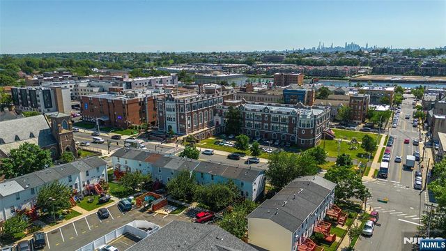 196A Broadway, Newark, NJ 07104