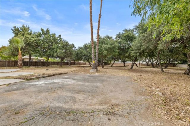 736 N Walnut, San Dimas, CA 91773