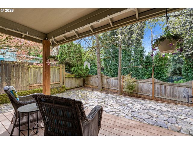 904 HIGHLAND St, Ridgefield, WA 98642