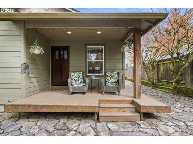 904 HIGHLAND St, Ridgefield, WA 98642