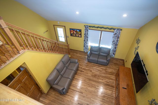 4 Cheltenham Place 604, Sayreville, NJ 08872