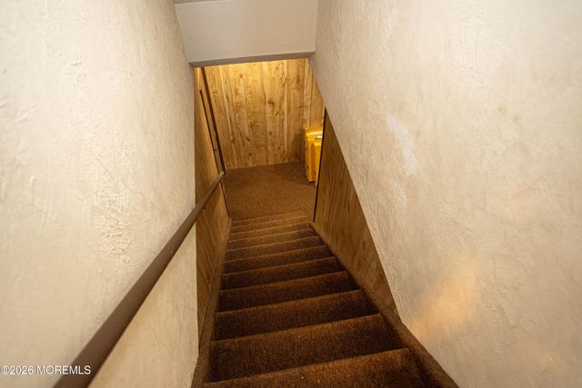 4 Cheltenham Place 604, Sayreville, NJ 08872