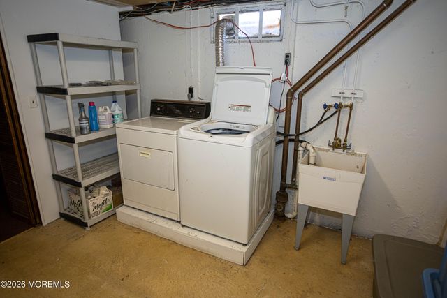 4 Cheltenham Place 604, Sayreville, NJ 08872