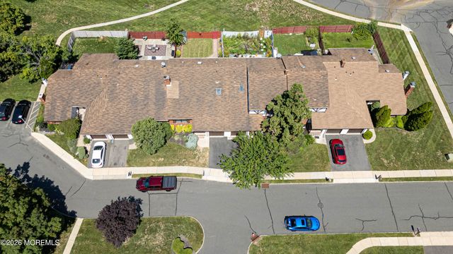 4 Cheltenham Place 604, Sayreville, NJ 08872