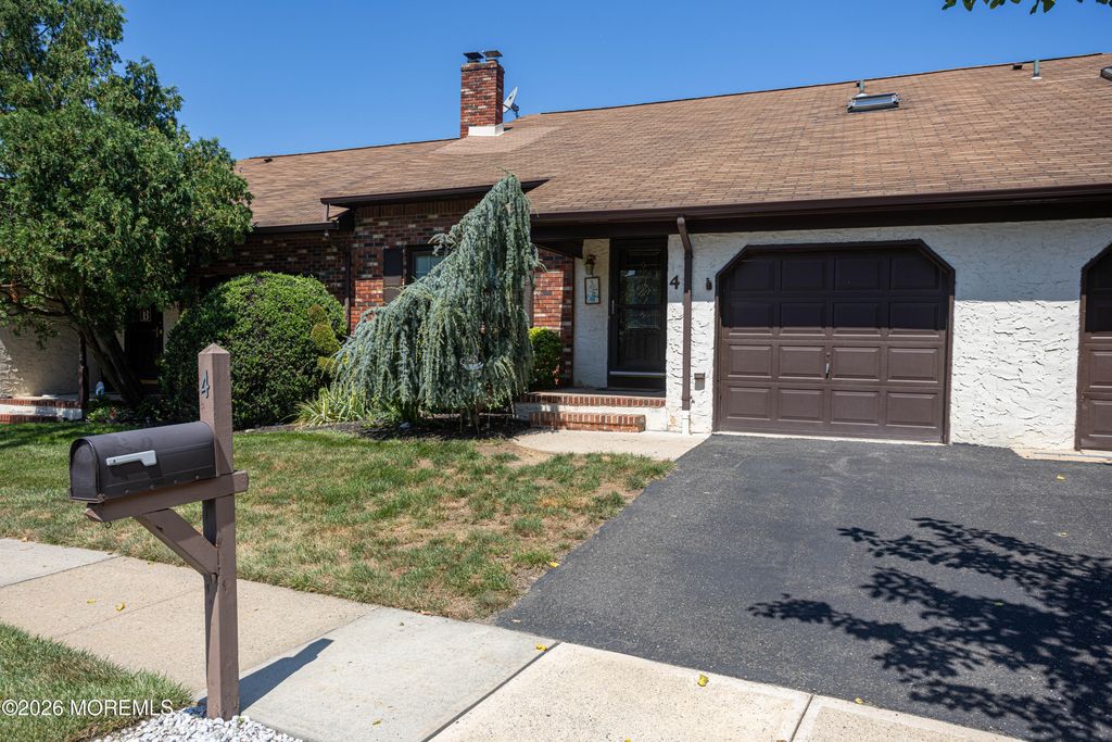 4 Cheltenham Place 604, Sayreville, NJ 08872