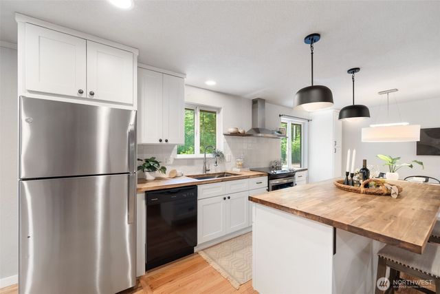 10114 137th Street NW, Gig Harbor, WA 98329