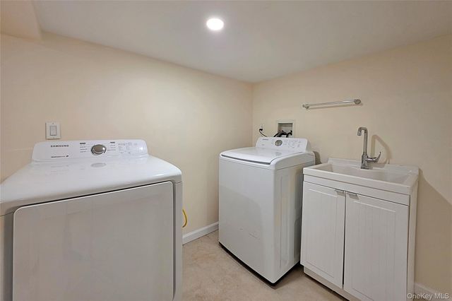 43-14 Marathon Parkway, Little Neck, NY 11363