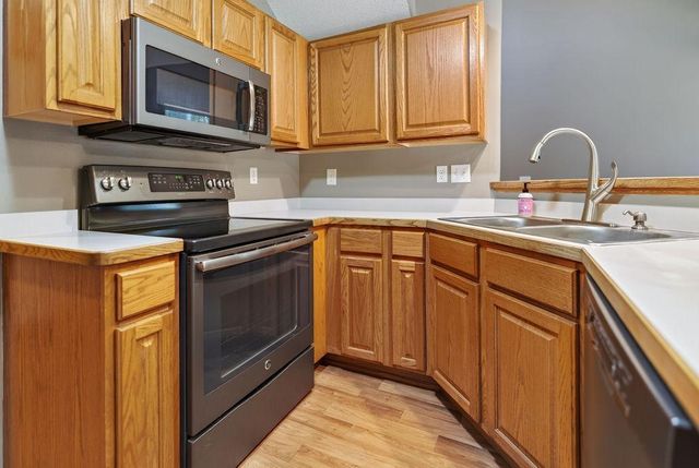 23133 Iris Avenue, Rogers, MN 55374