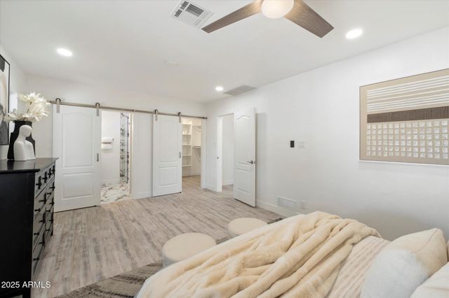 8228 E Oak Street, Scottsdale, AZ 85257