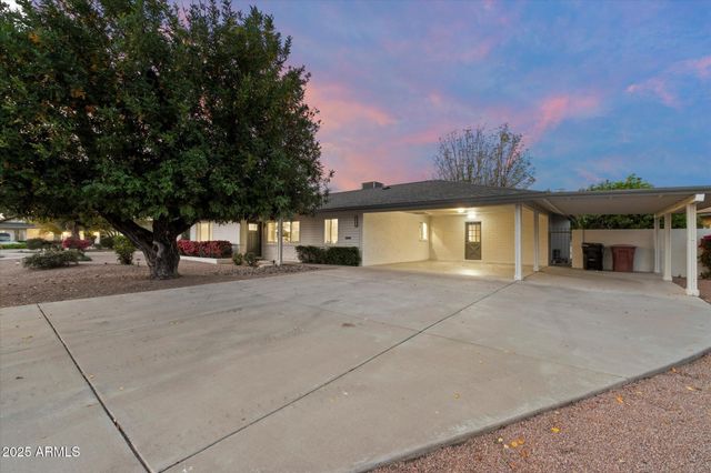 8228 E Oak Street, Scottsdale, AZ 85257
