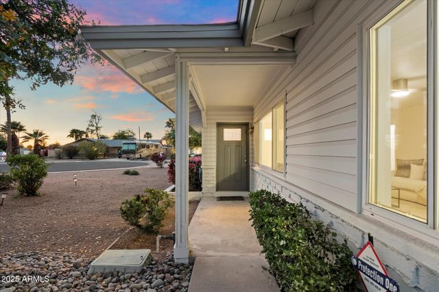 8228 E Oak Street, Scottsdale, AZ 85257