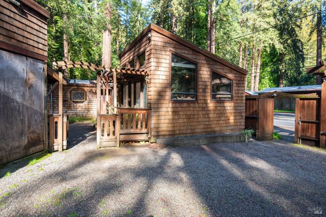 3665 Cazadero Hwy, Cazadero, CA 95421