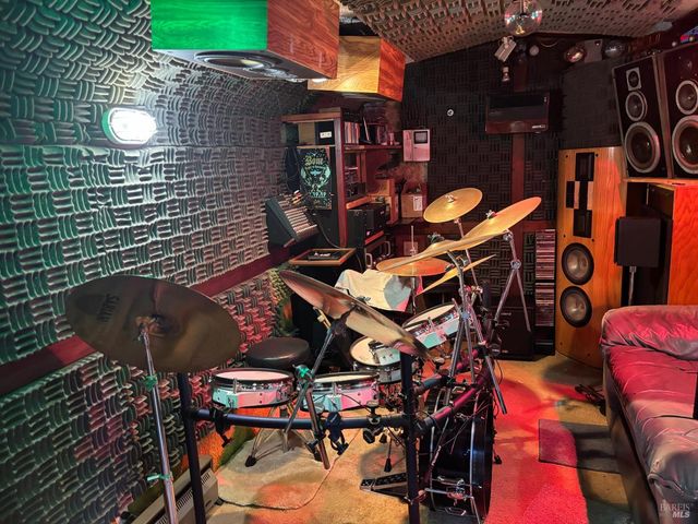 3665 Cazadero Hwy, Cazadero, CA 95421