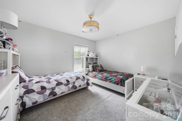 14009 Mallard Lake Road 153, Charlotte, NC 28262