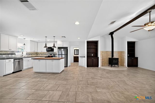 313 Starview Drive, Georgetown, TX 78628