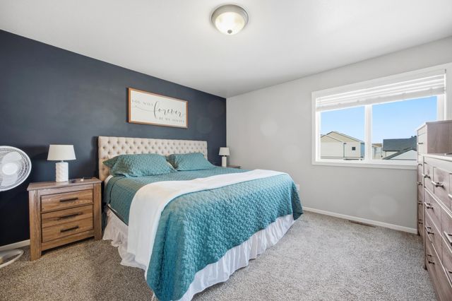 6012 58th Avenue S, Fargo, ND 58104