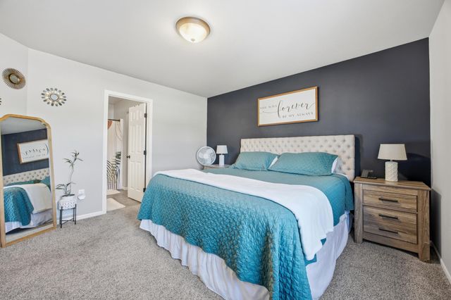 6012 58th Avenue S, Fargo, ND 58104