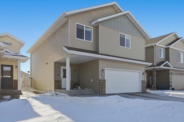 6012 58th Avenue S, Fargo, ND 58104