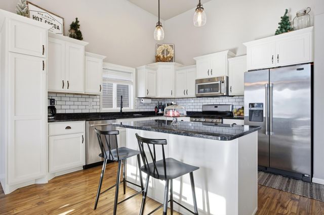 6012 58th Avenue S, Fargo, ND 58104