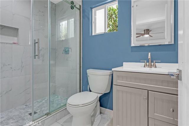 7745 Radford, North Hollywood, CA 91605