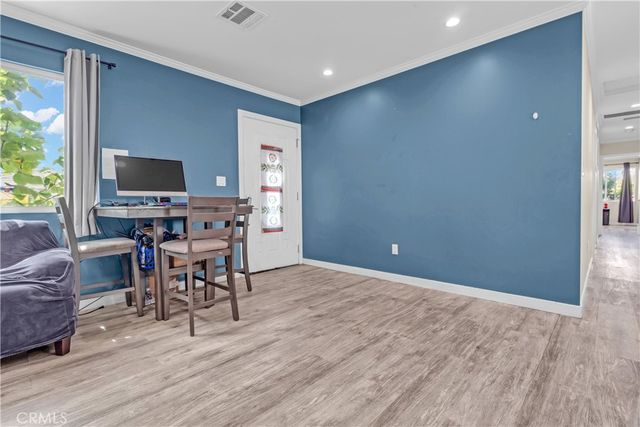 7745 Radford, North Hollywood, CA 91605