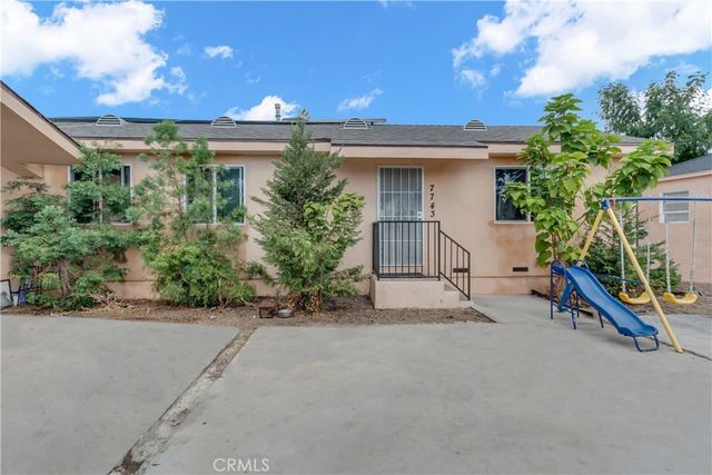 7745 Radford, North Hollywood, CA 91605