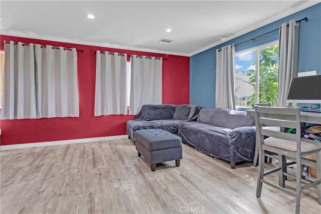 7745 Radford, North Hollywood, CA 91605