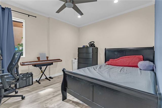 7745 Radford, North Hollywood, CA 91605