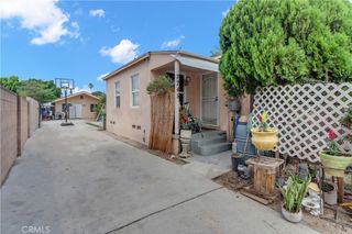 7745 Radford, North Hollywood, CA 91605