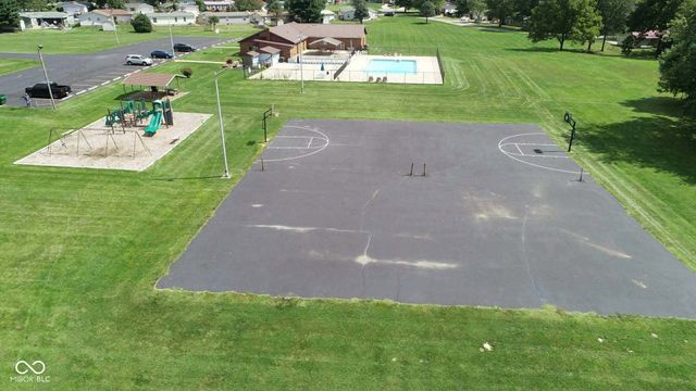 128 Blue Side Way, Cloverdale, IN 46120