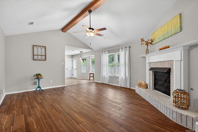 111 Amber Oaks, Sherwood, AR 72120
