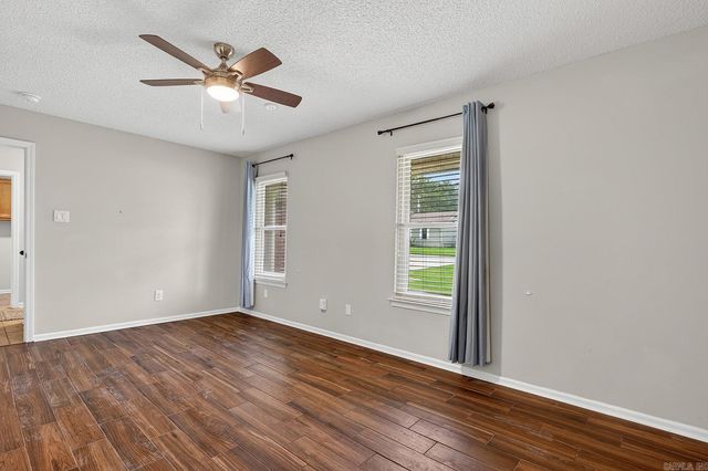 111 Amber Oaks, Sherwood, AR 72120