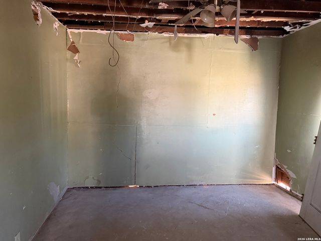 438 Cravens, San Antonio, TX 78223