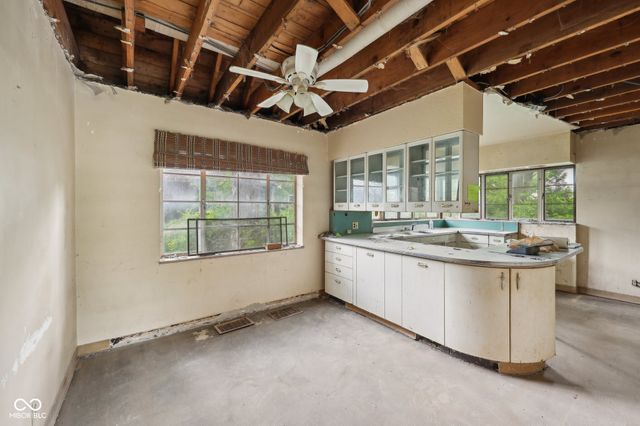 5035 Boulevard Place, Indianapolis, IN 46208