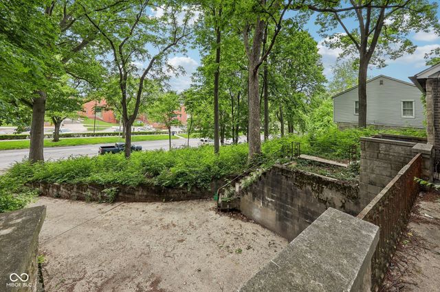 5035 Boulevard Place, Indianapolis, IN 46208