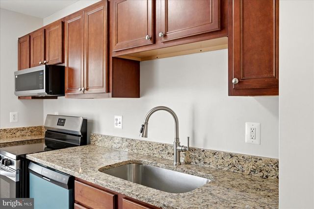 224 FORD CIR, Inwood, WV 25428