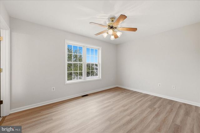 224 FORD CIR, Inwood, WV 25428