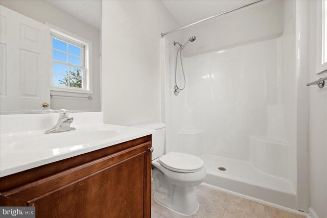 224 FORD CIR, Inwood, WV 25428