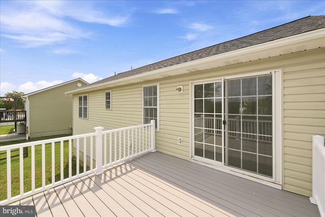 224 FORD CIR, Inwood, WV 25428