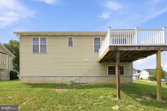 224 FORD CIR, Inwood, WV 25428