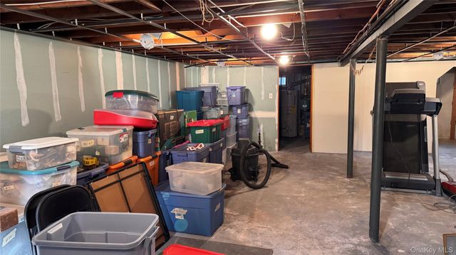 493 Kell Place, Seaford, NY 11783