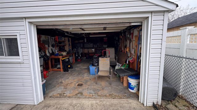 493 Kell Place, Seaford, NY 11783