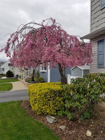 493 Kell Place, Seaford, NY 11783