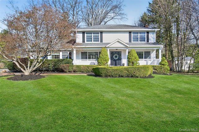 5 Longview Court, Huntington, NY 11743